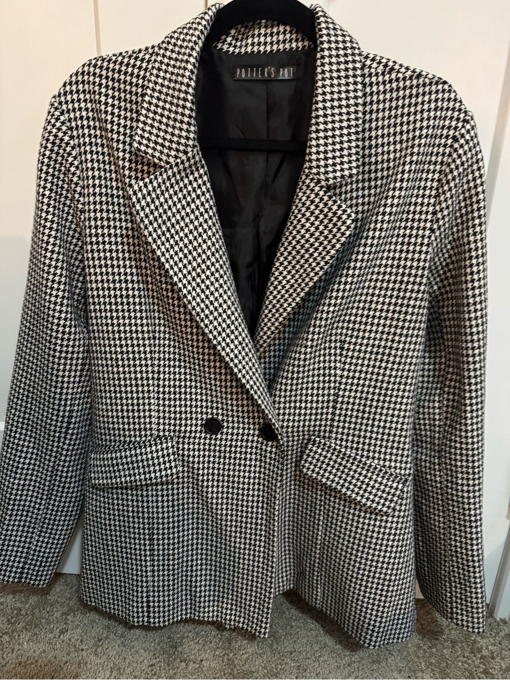Women's Black & White Houndstooth Blazer